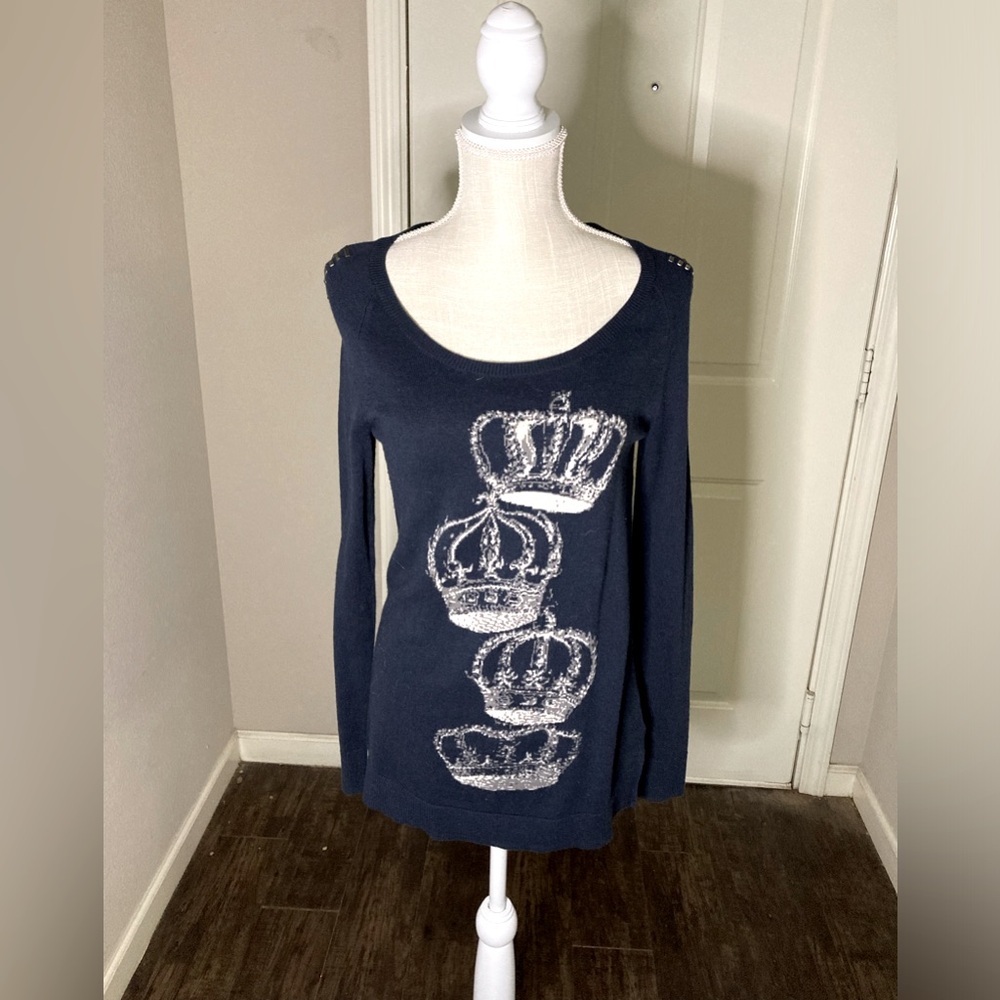 Rock and Republic Size Small Black with 3 Crowns
